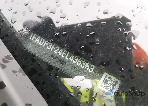 2014 Ford Focus Se z USA, uszkodzony, nr VIN 1FADP3F24EL436353